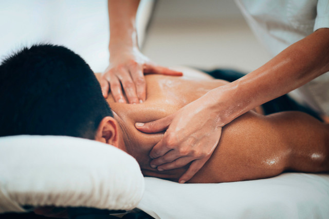 Massage thérapeutique dans Santé et beauté à Ville de Montréal